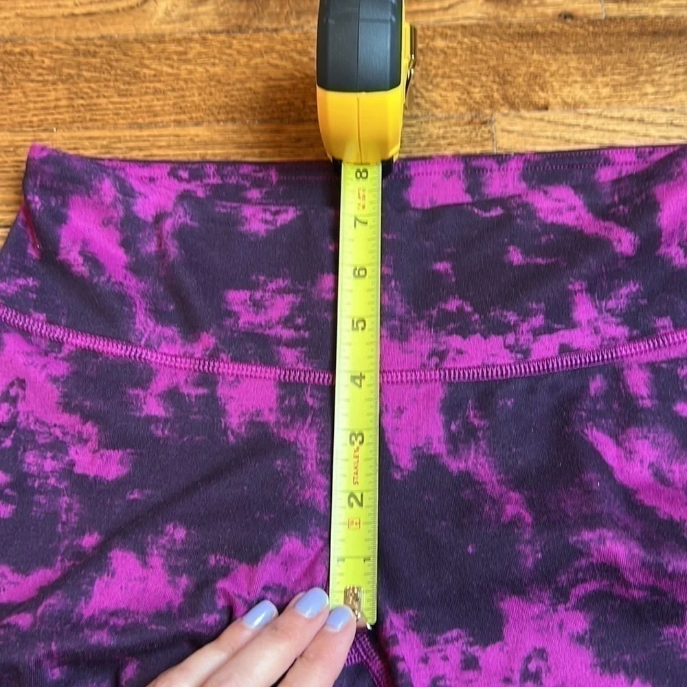 LULULEMON Wunder Under II 21 in tie dye crop leggings breezie plum black size 6 - Picture 8 of 8